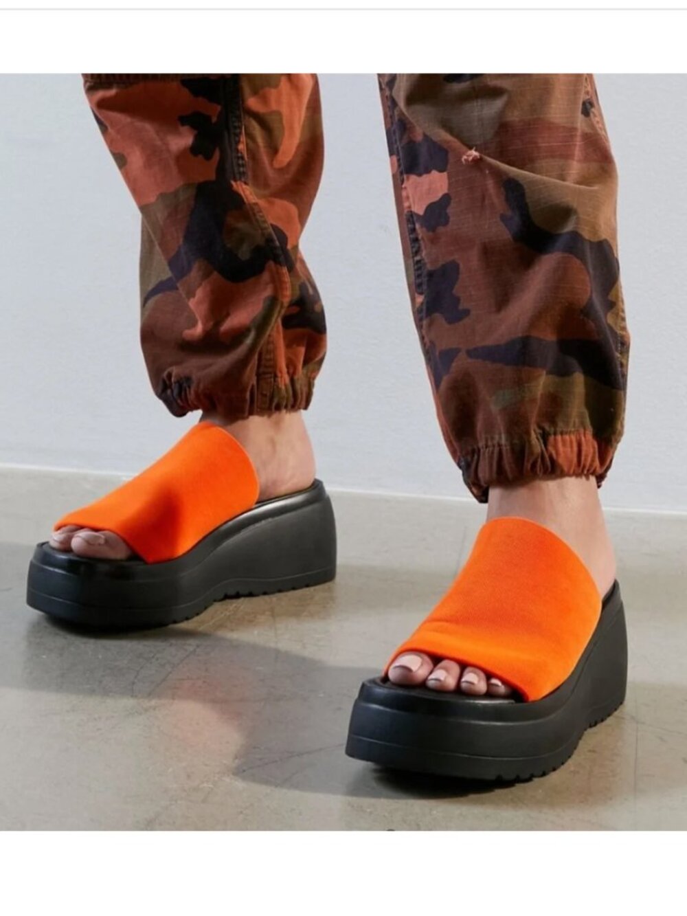 Steve Madden UO Exclusive Scrunchy Platform Sandal Slide Orange Y2K Inspired 8